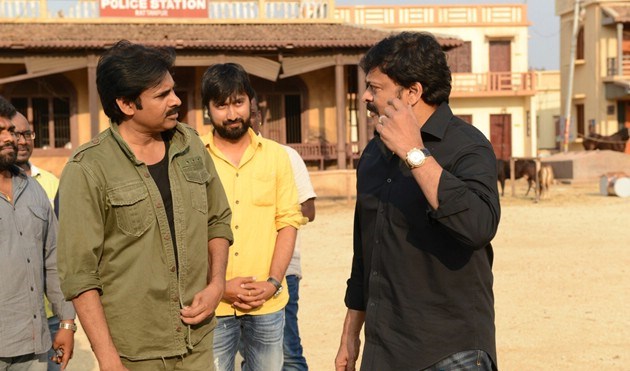 Chiranjeevi-Sardaar-Gabbar-Singh-Sets-pawan kalyan3